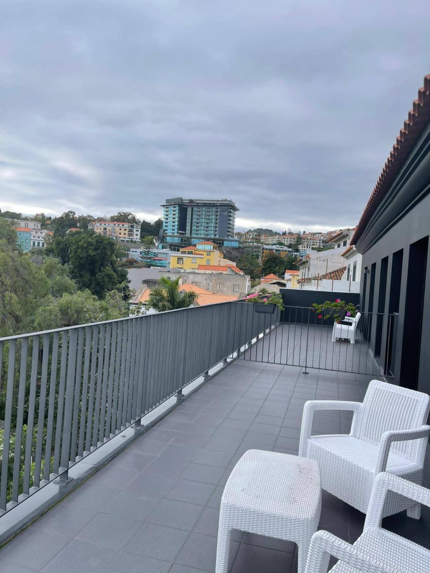 Carreira Residence Фуншал Экстерьер фото